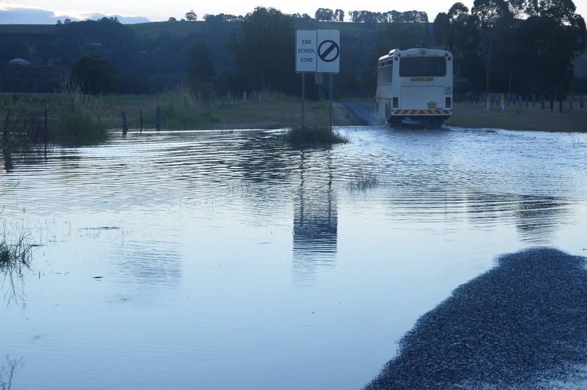 flashflooding flood_pictures : Eltham, NSW   3 June 2008
